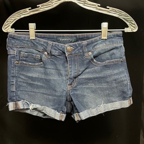 Aeropostale Pants - 𝅺AEROPOSTALE- midi jean shorts